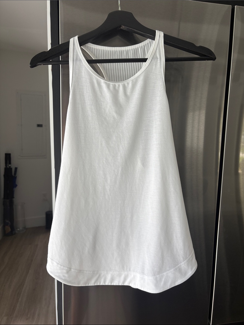 Sweaty Betty White Racerback Tank Top. Med.